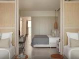 Четырёхместный номер Family Sliding Door с частичным видом на море
