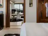 Люкс RedLevel MOET & Chandon с 3 комнатами