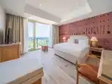 Двухместный люкс Deluxe с частичным видом на море