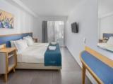 Двухместный номер with side sea view