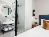 Двухместный номер Premium (Hotel) с балконом