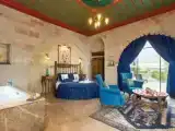 Двухместный люкс с джакузи № 120 Queen (Top Floor)