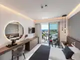 Двухместный номер с частичным видом на море