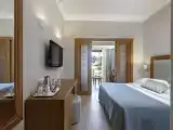 Номер Resort Sliding Doors с видом на сад