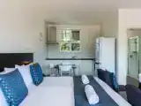 Номер Self Contained Unit 18
