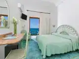 Полулюкс с балконом и с видом на море