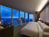 Четырёхместный Andaz Suite Sky