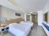 Двухместный номер Senior с балконом и с видом на город