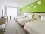 Четырёхместный номер Deluxe с балконом