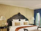 Двухместный люкс Canton Tower Club Level the Ritz-Carlton Presidential c 1 комнатой