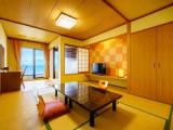 Номер Japanese-Style With Semi-Open-Air Bath