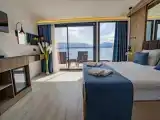 Номер Jacuzzi Deluxe с видом на море