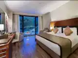 Люкс Lagoon Family Two Bathroom