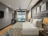 Четырёхместный люкс Swim Up Дуплекс