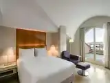 Двухместный номер с террасой Premium с частичным видом на море