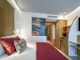 Четырёхместный номер с собственным бассейном Family с 2 комнатами