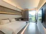 Студия Thai с балконом и с красивым видом из окна