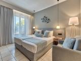 Двухместный номер Superior with sea and pool view