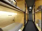 Одноместный Pod Side Entry