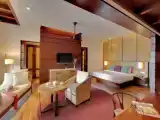Двухместный люкс с бассейном Luxury с видом на сад