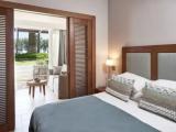 Номер Resort Sliding Doors с частичным видом на море