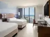 Четырёхместный номер Deluxe с балконом и oceanfront
