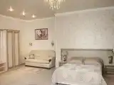 Дом с 8 спальнями