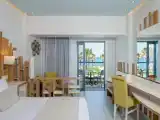 Двухместный полулюкс seafront