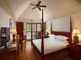 Двухместный номер Club Lounge Access Cabana с балконом и Poolside
