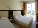 Трёхместный номер Стандарт с видом на море