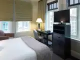 Двухместный номер Corner CitySide View