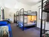 Кровать в общем номере (женский номер)