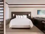 Двухместный полулюкс с балконом и с видом на океан