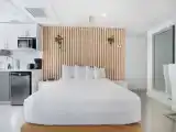 Люкс Deluxe Corner с 2 комнатами