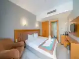 Двухместный номер с видом на бассейн