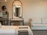 Люкс Swim Up Corner