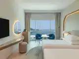 Номер семейный с 2 комнатами с видом на море