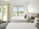 Четырёхместный номер Guest Waterfront