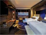 Четырёхместный номер Luxury with strip view