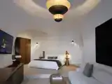 Люкс с крытым джакузи Deluxe