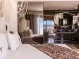 Двухместный люкс Anything Can Happen
