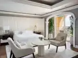 Люкс Club Level семейный Presidential с видом на озеро и бассейн