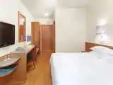 Двухместный room with extra bed