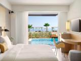 Двухместный номер Imperial Private Pool Suite с видом на воду