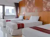 Трёхместный номер Deluxe с балконом