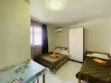 Трёхместный номер с душем Стандарт