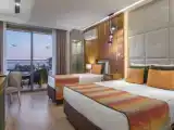 Трёхместный номер Deluxe с видом на море