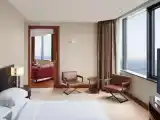 Двухместный клубный люкс Sheraton с видом на море