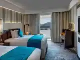Четырёхместный номер Top Floor с балконом и с видом на город