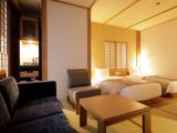 Четырёхместный люкс Special Room Deluxe Japanese-Style Beds